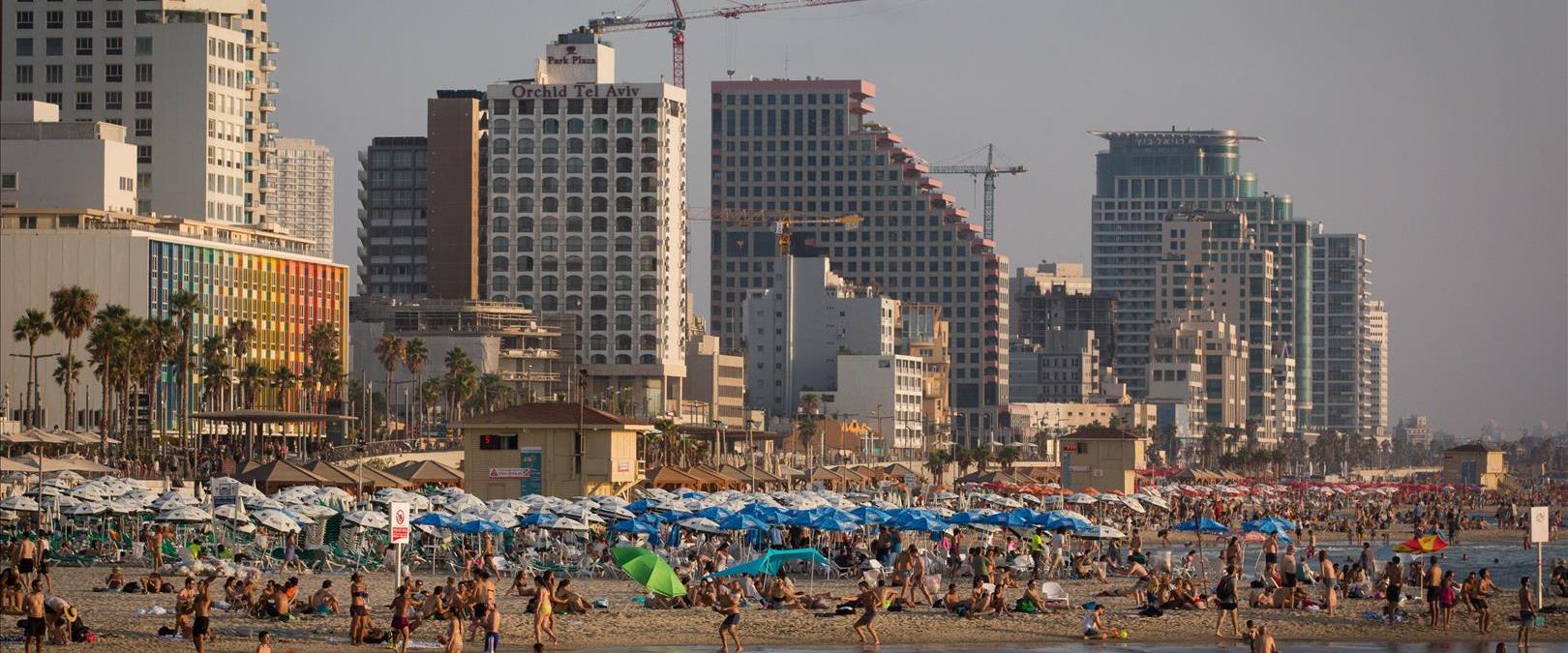 חוף בתל אביב