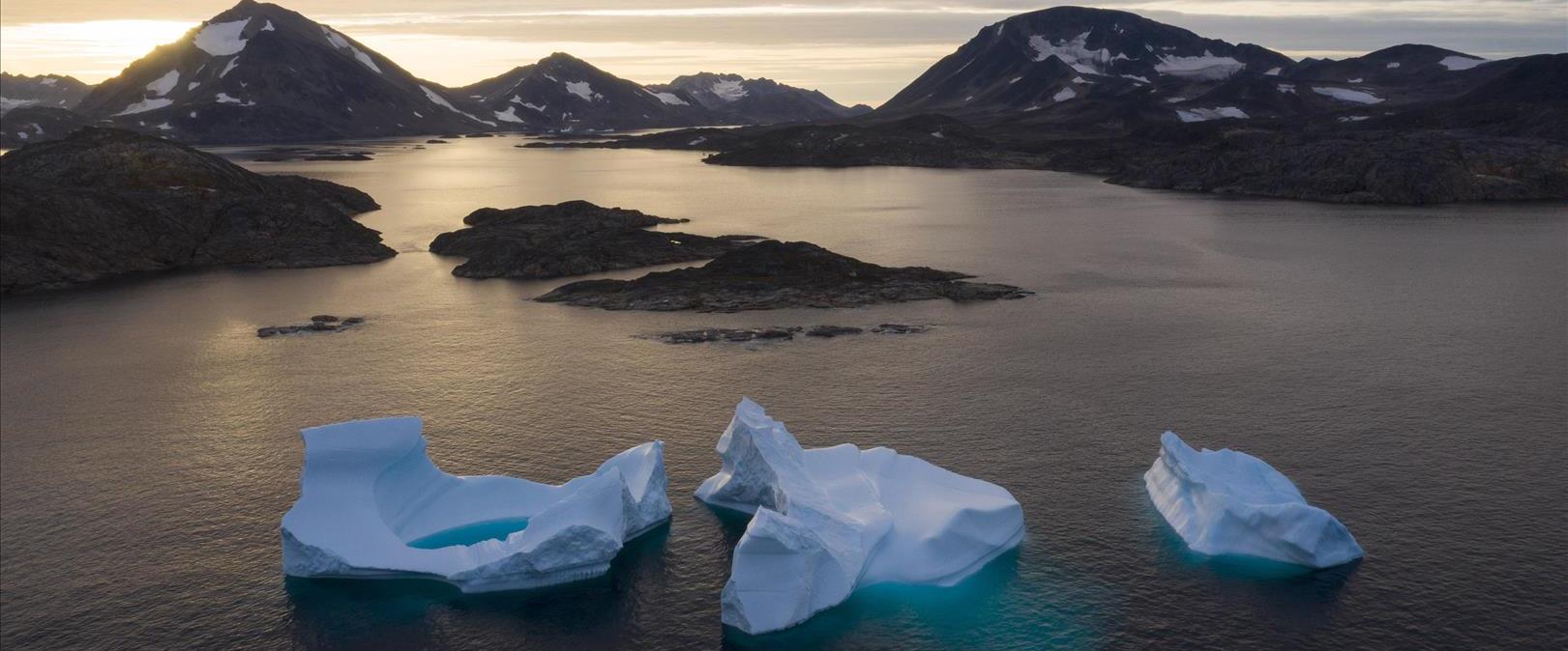 קרחונים מופשרים בגרינלנד