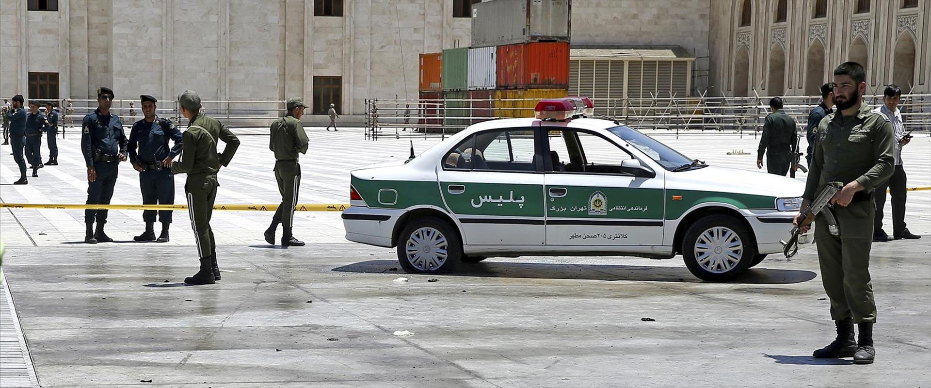 שוטרים בטהראן, ב-2017