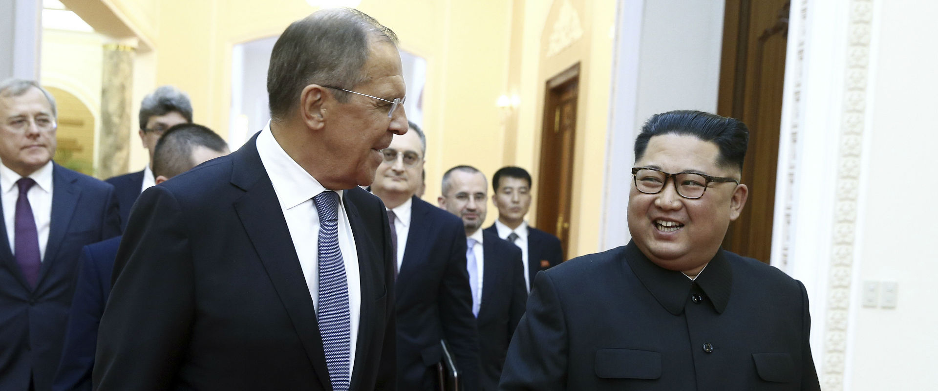 קים ולברוב בפגישה בצפון קוריאה